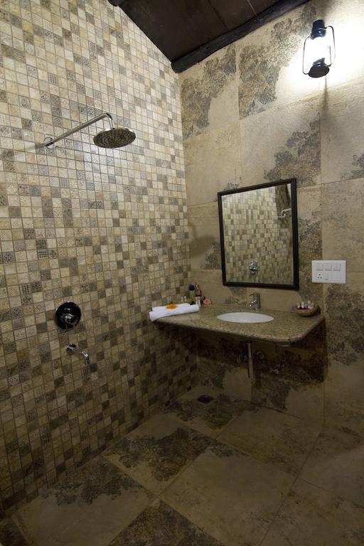 Aranyak Resort Tala  Room photo