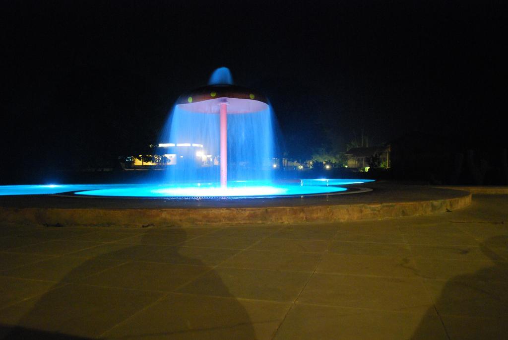 Aranyak Resort Tala  Exterior photo